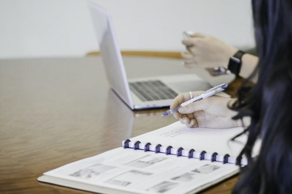 características de la contabilidad de costos